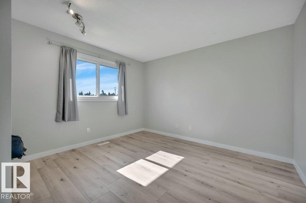 18023 73 Av Nw Property Photo 22