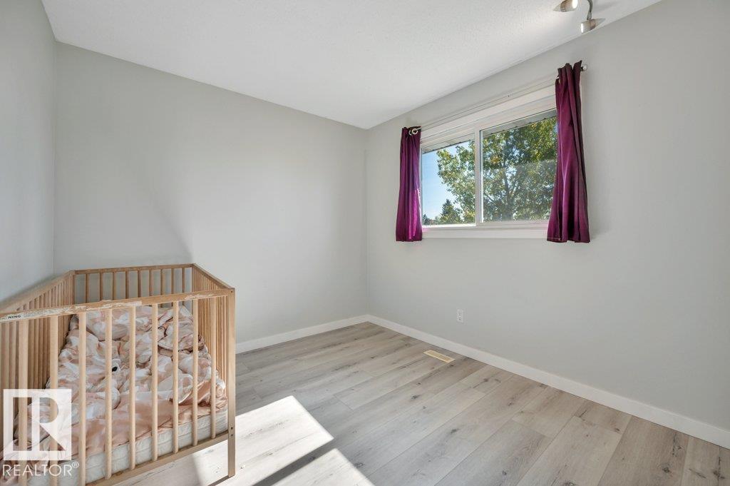 18023 73 Av Nw Property Photo 28