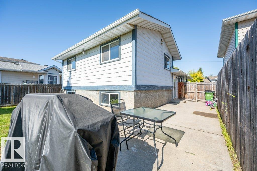 18023 73 Av Nw Property Photo 41