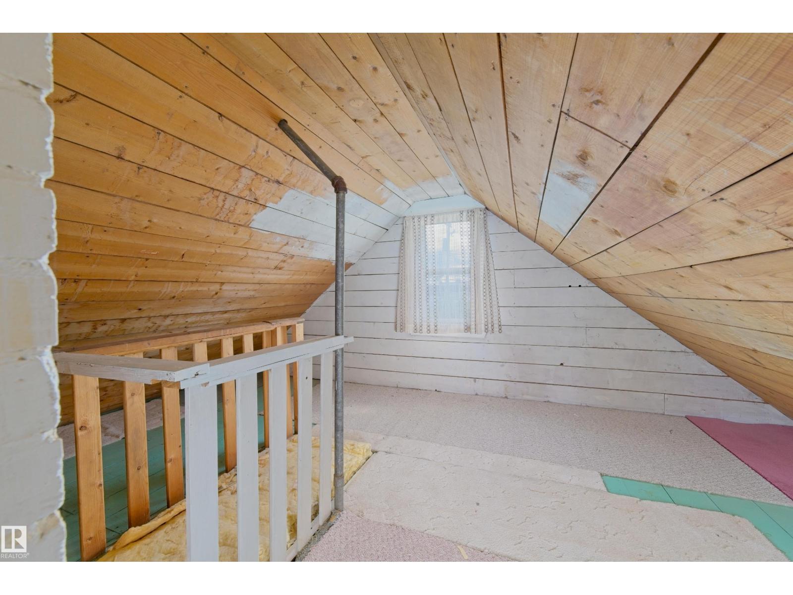 5131 51 Street Property Photo 24