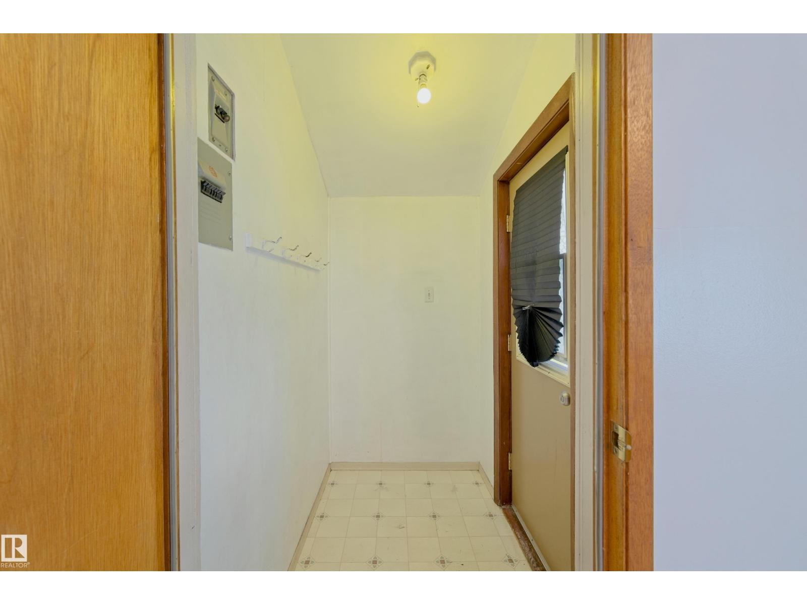 5131 51 Street Property Photo 26