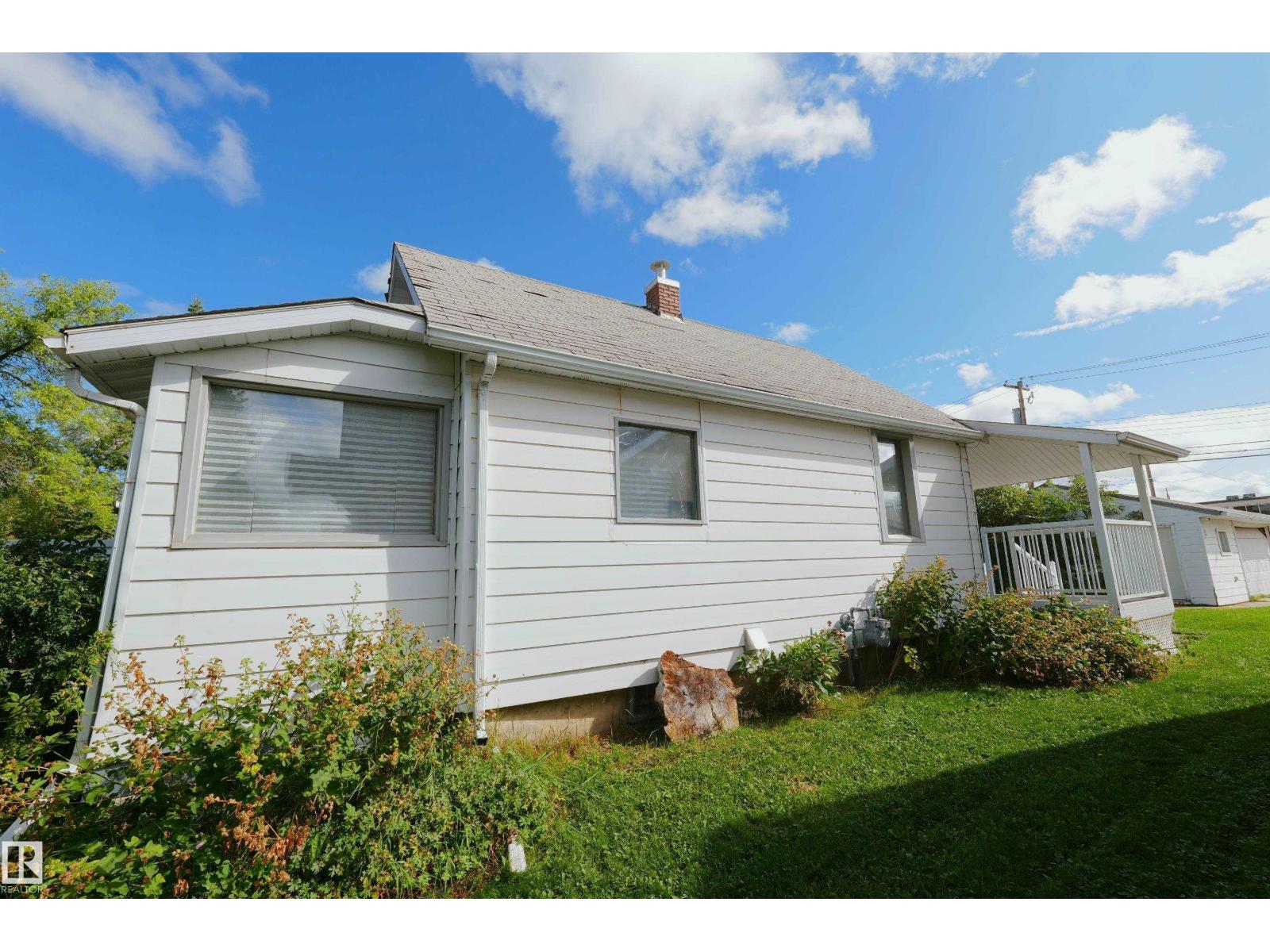 5131 51 Street Property Photo 27