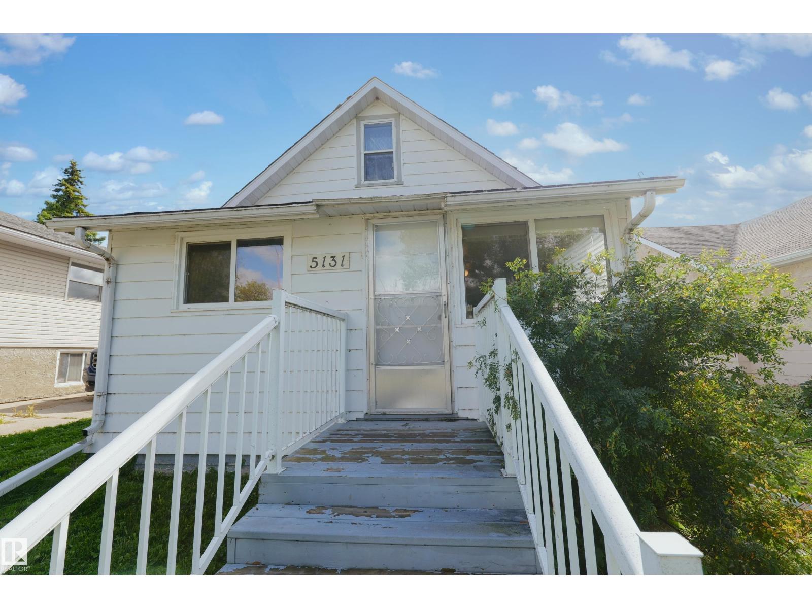 5131 51 Street Property Photo 29