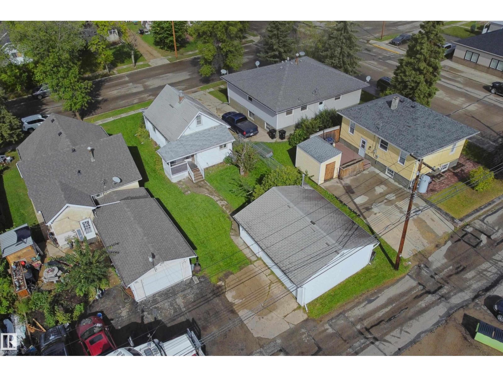 5131 51 Street Property Photo 35