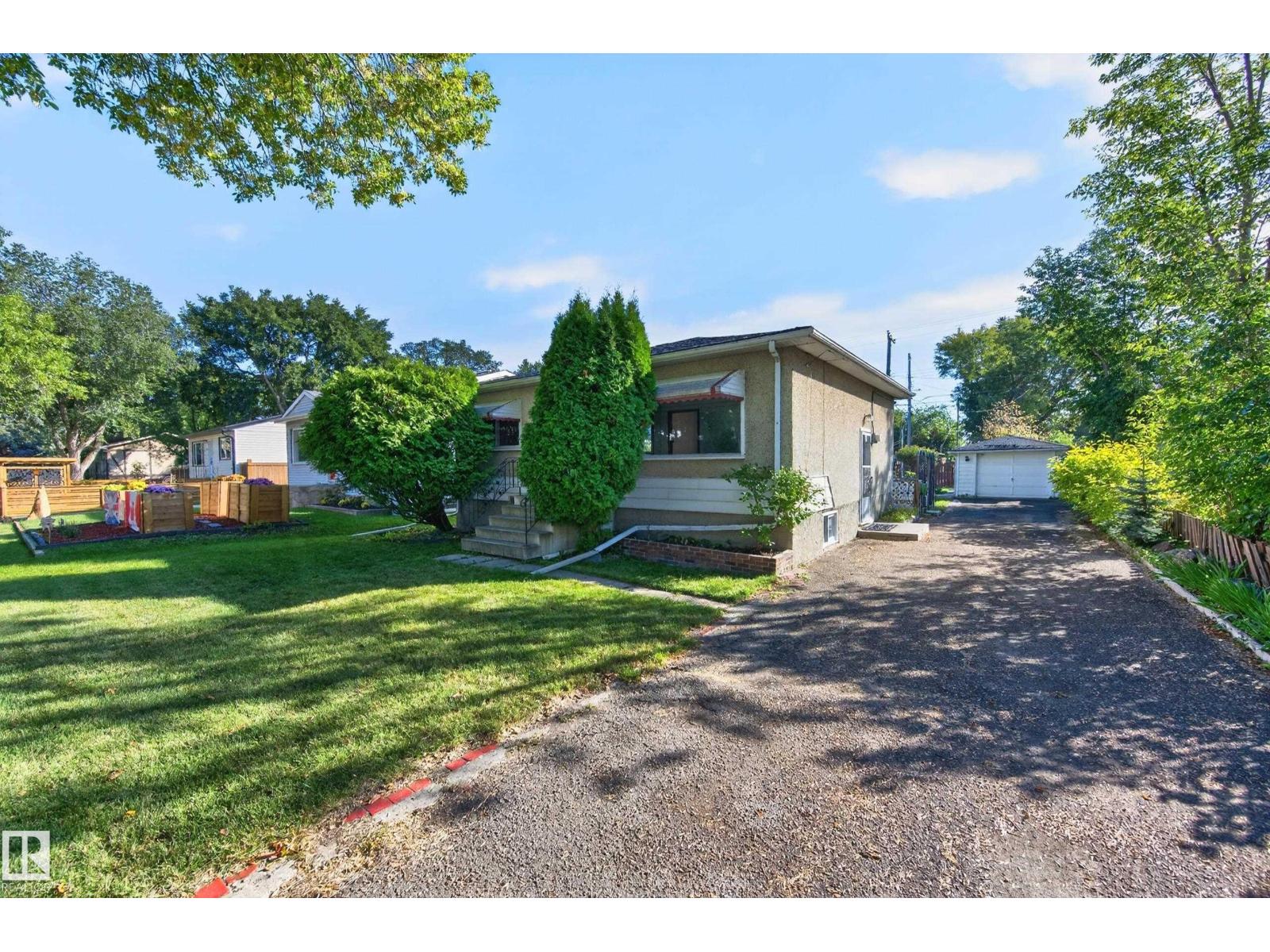 11109 38 St Nw Property Photo 1