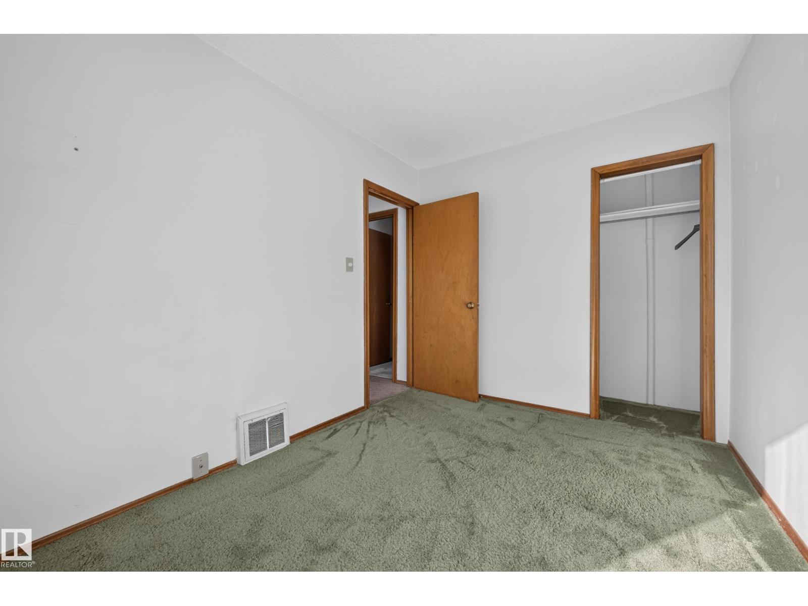 11109 38 St Nw Property Photo 13