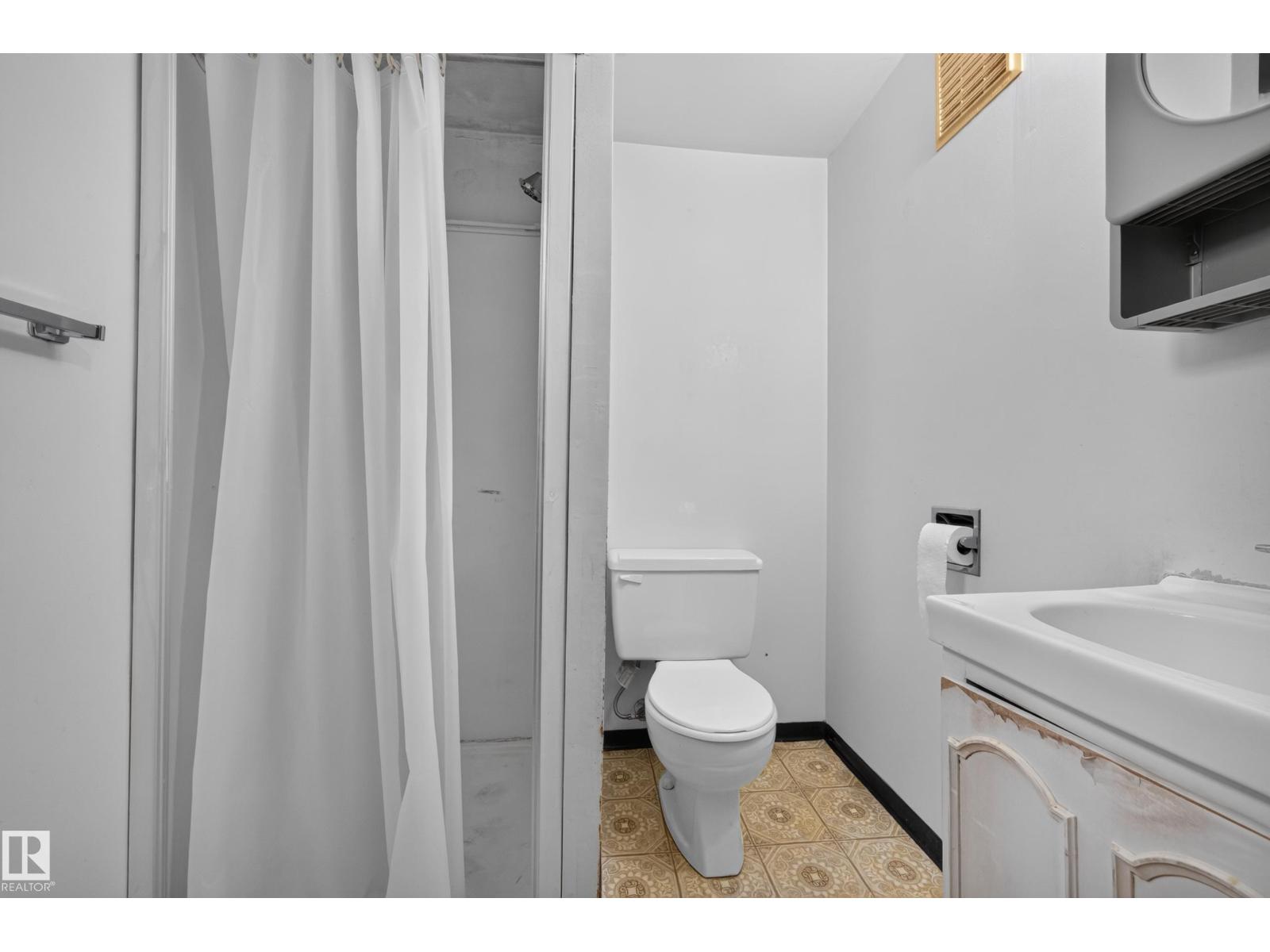 11109 38 St Nw Property Photo 27