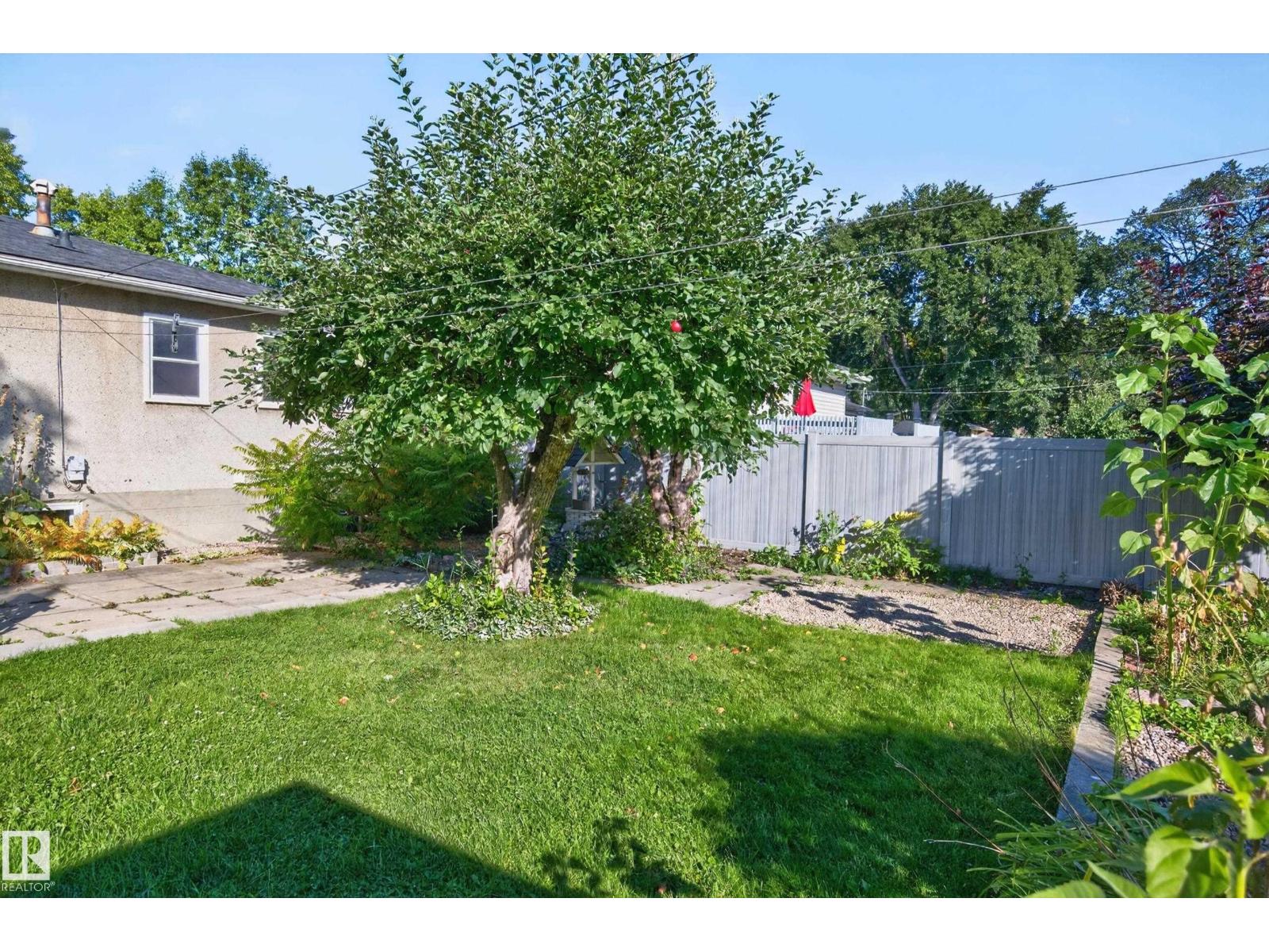 11109 38 St Nw Property Photo 32
