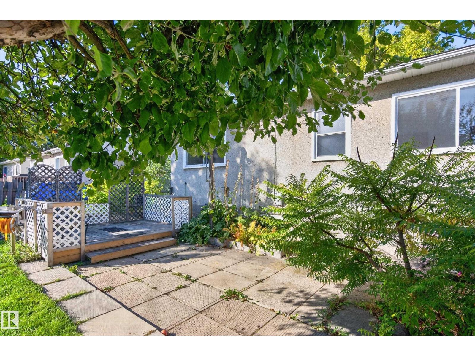 11109 38 St Nw Property Photo 34