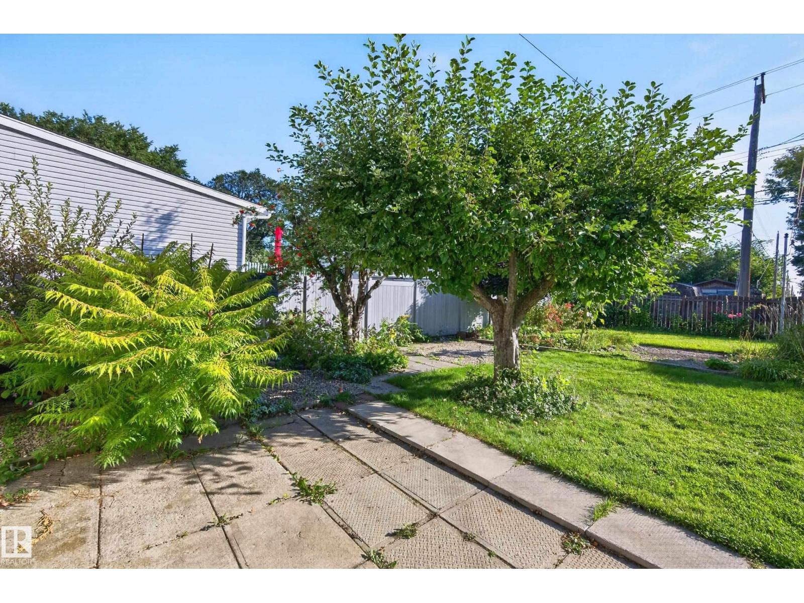 11109 38 St Nw Property Photo 37