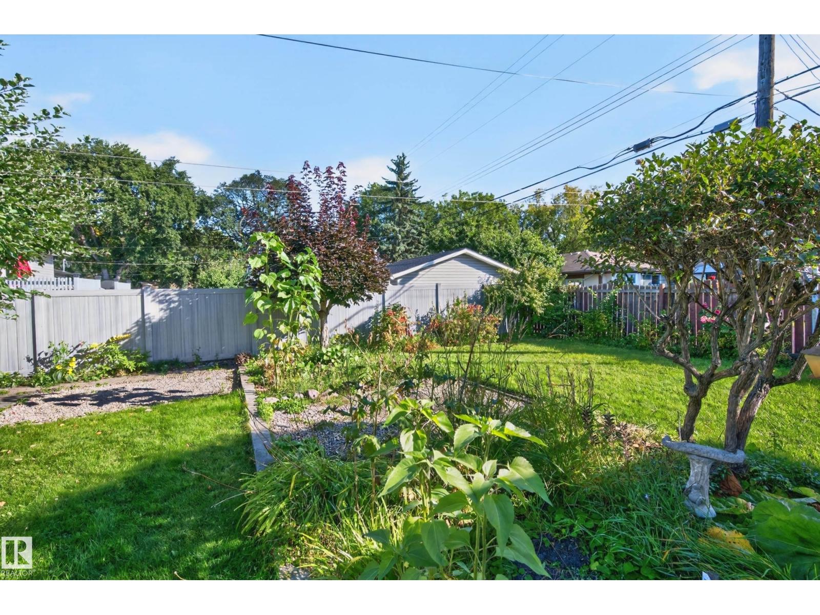 11109 38 St Nw Property Photo 38