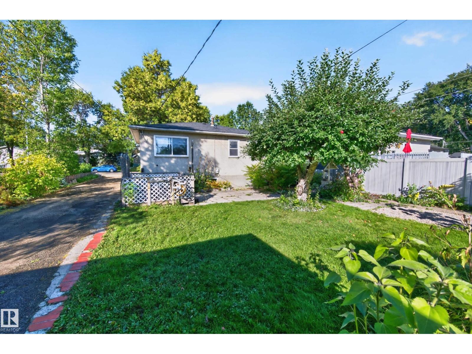 11109 38 St Nw Property Photo 42
