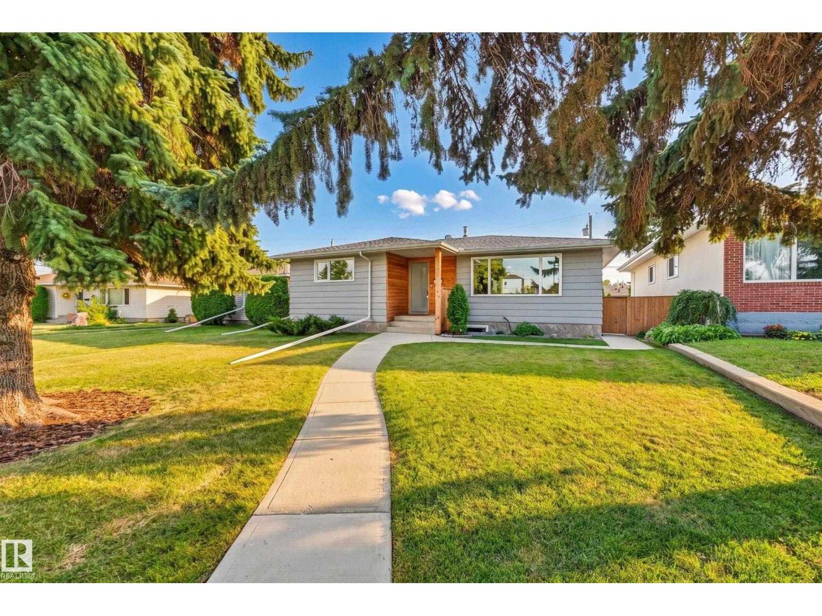 6507 97 AV NW