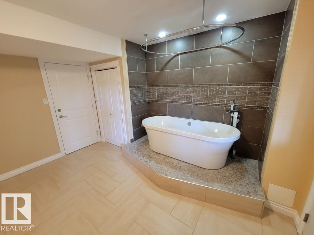1001 7 Av Property Photo 21