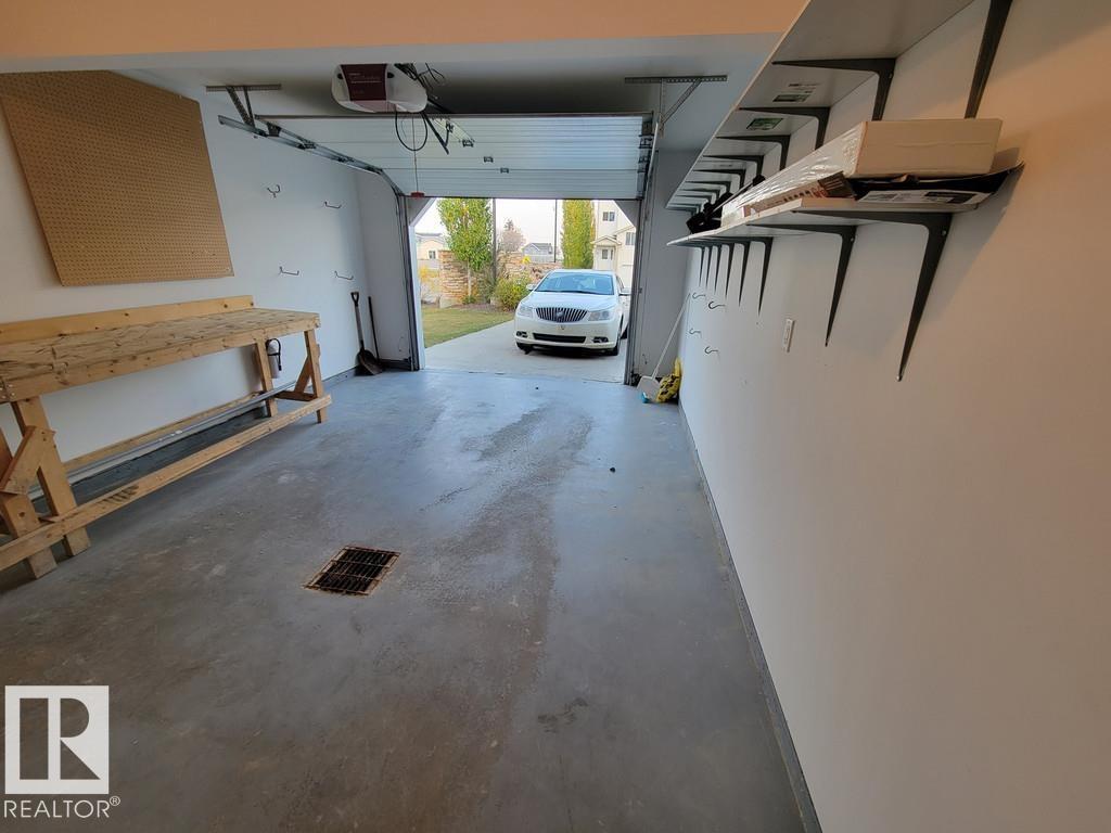 1001 7 Av Property Photo 24