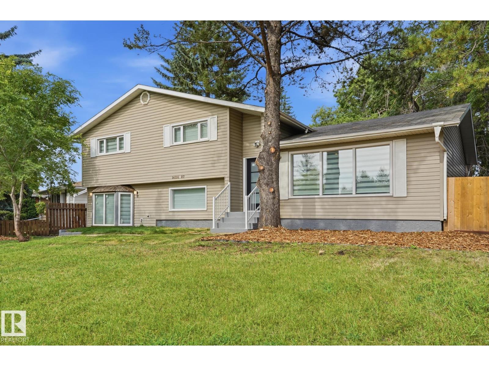 14214 87 AV NW