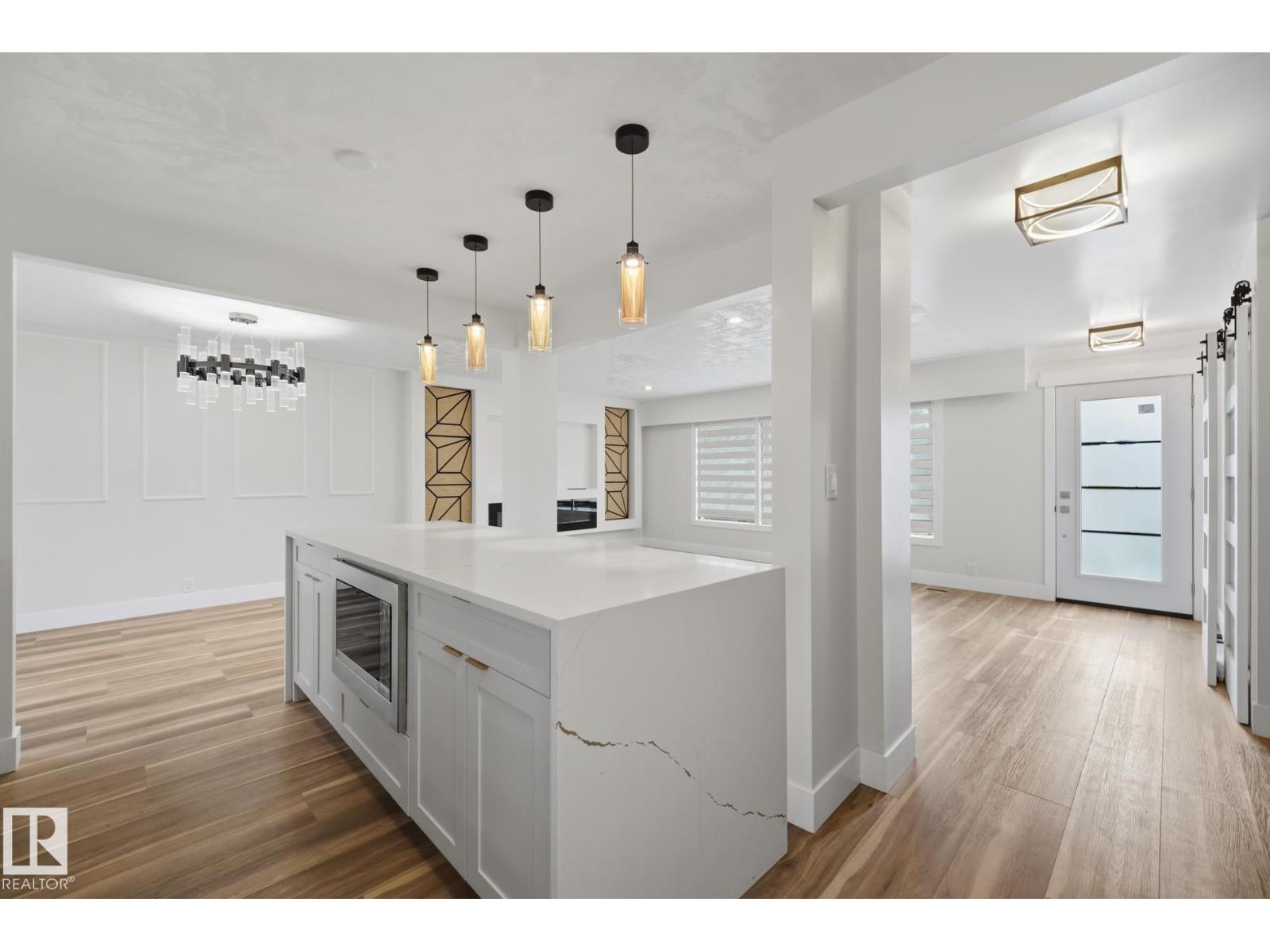 14214 87 Av Nw Property Photo 4