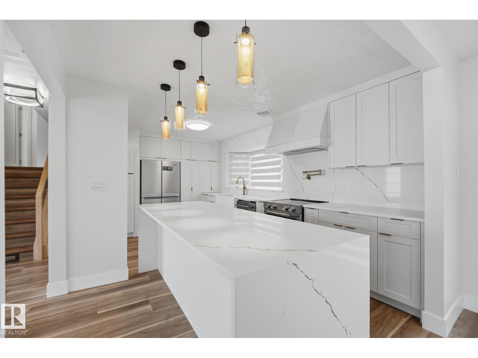 14214 87 Av Nw Property Photo 5