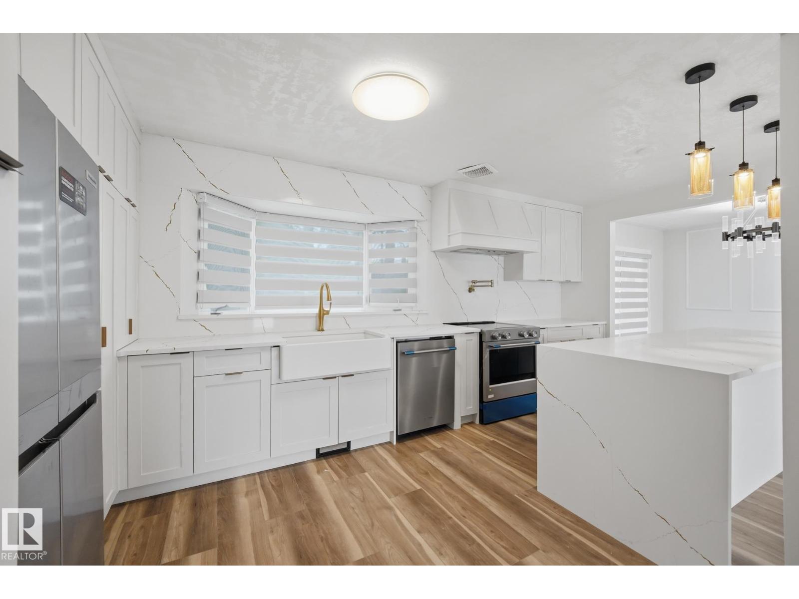 14214 87 Av Nw Property Photo 6