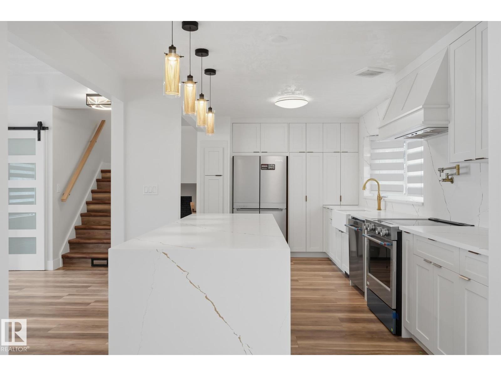 14214 87 Av Nw Property Photo 8