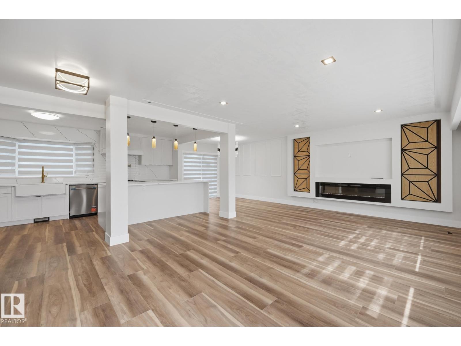 14214 87 Av Nw Property Photo 9