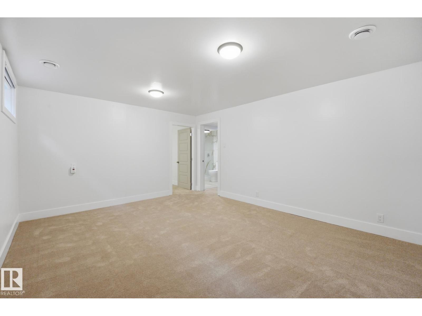 14214 87 Av Nw Property Photo 27