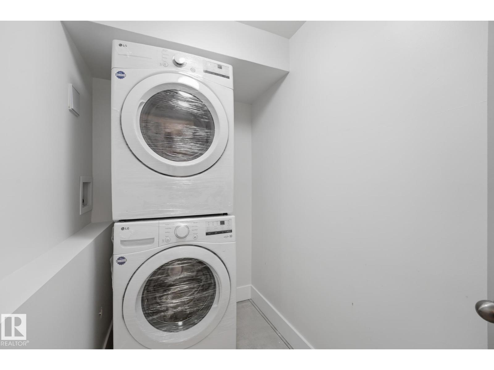 14214 87 Av Nw Property Photo 31