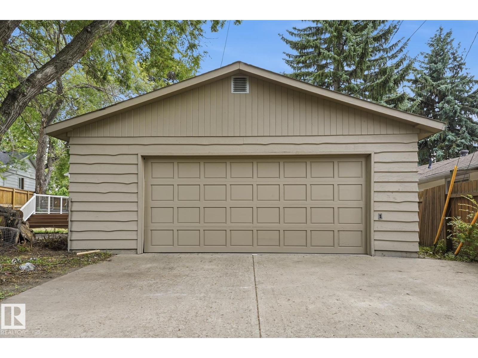 14214 87 Av Nw Property Photo 41