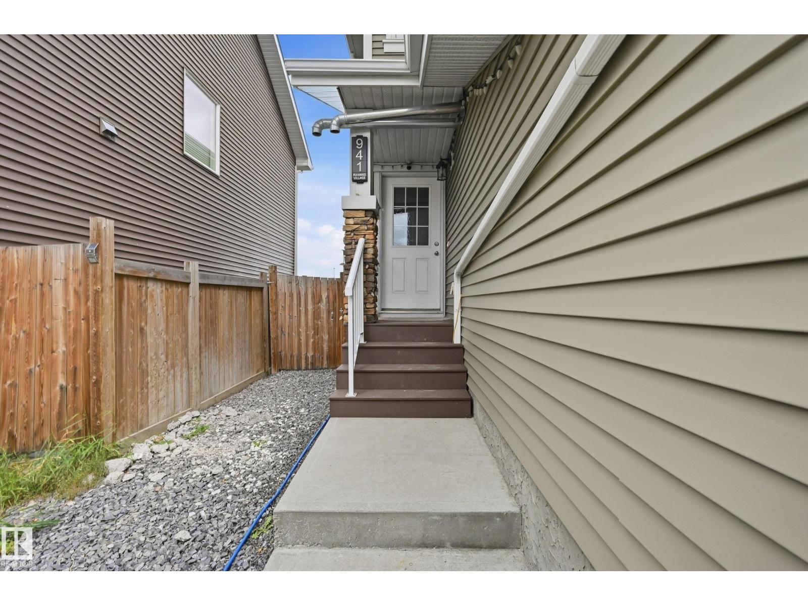 941 Ebbers Cr Nw Property Photo 6