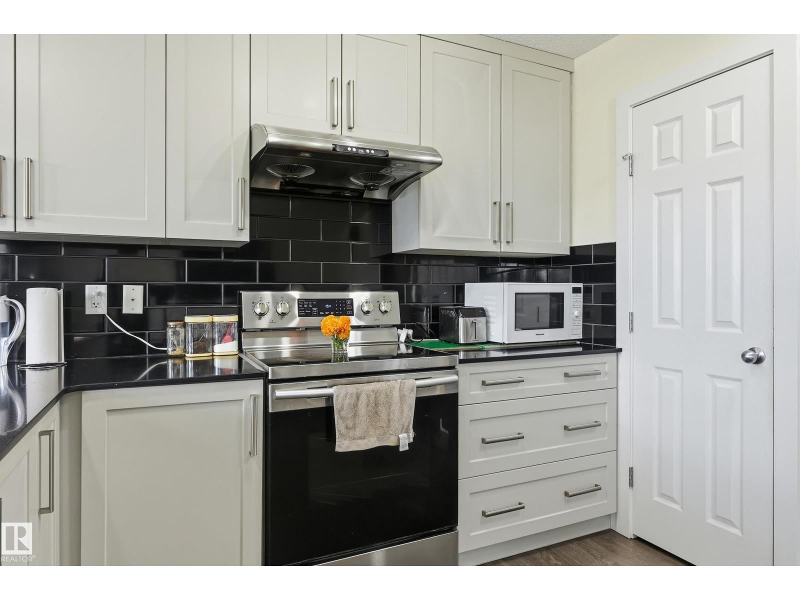 941 Ebbers Cr Nw Property Photo 16