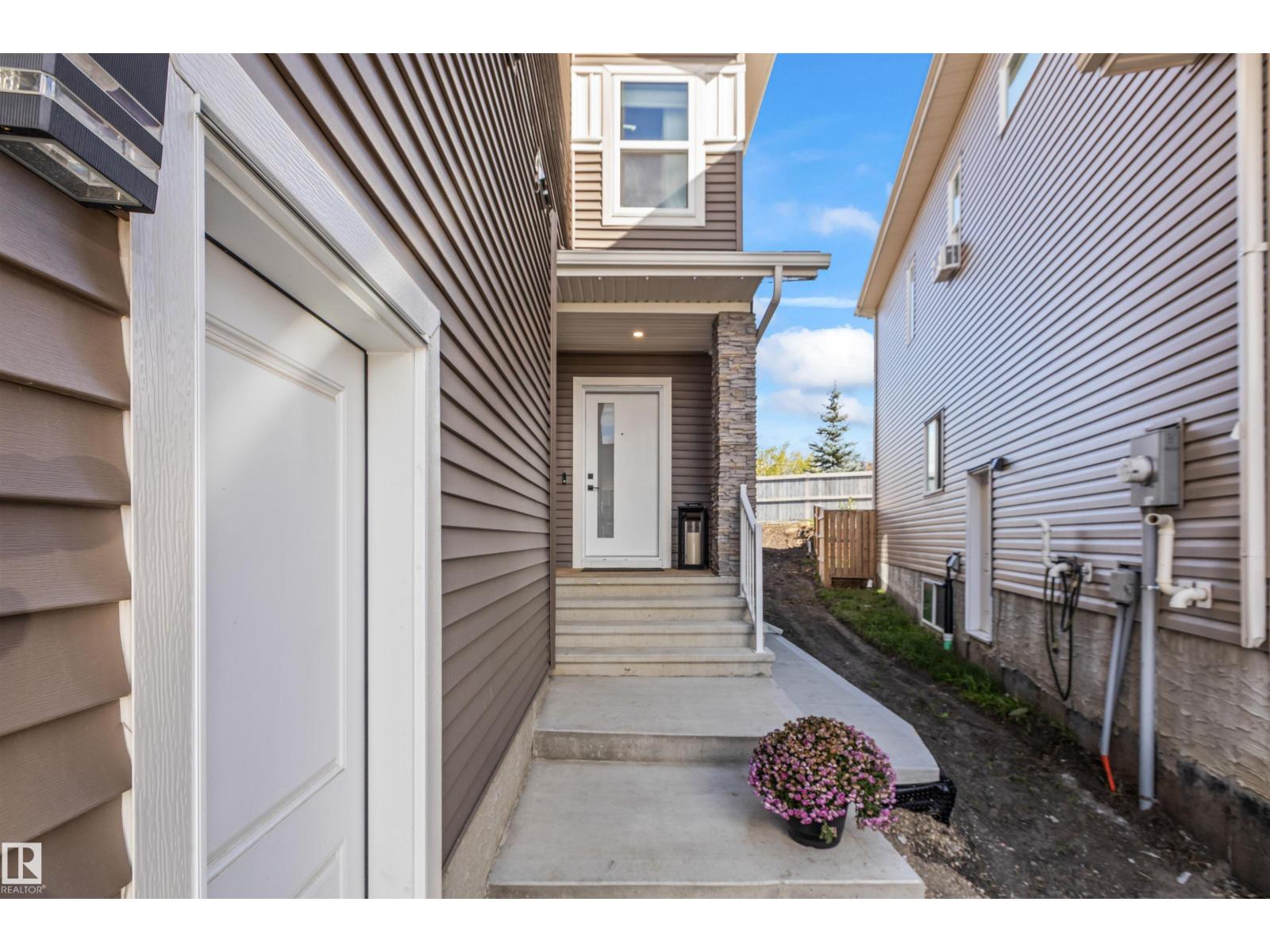 45 Hull Wd Property Photo 3
