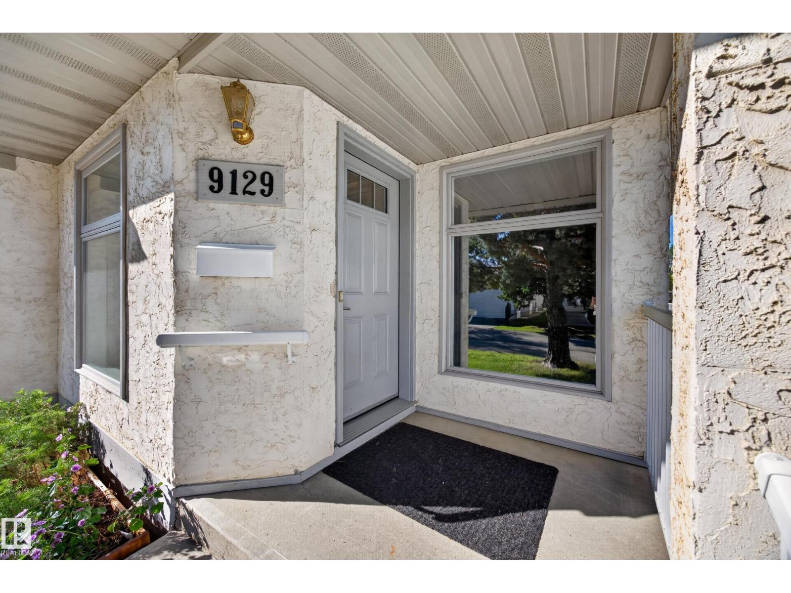 9129 Garden Rd Property Photo 2