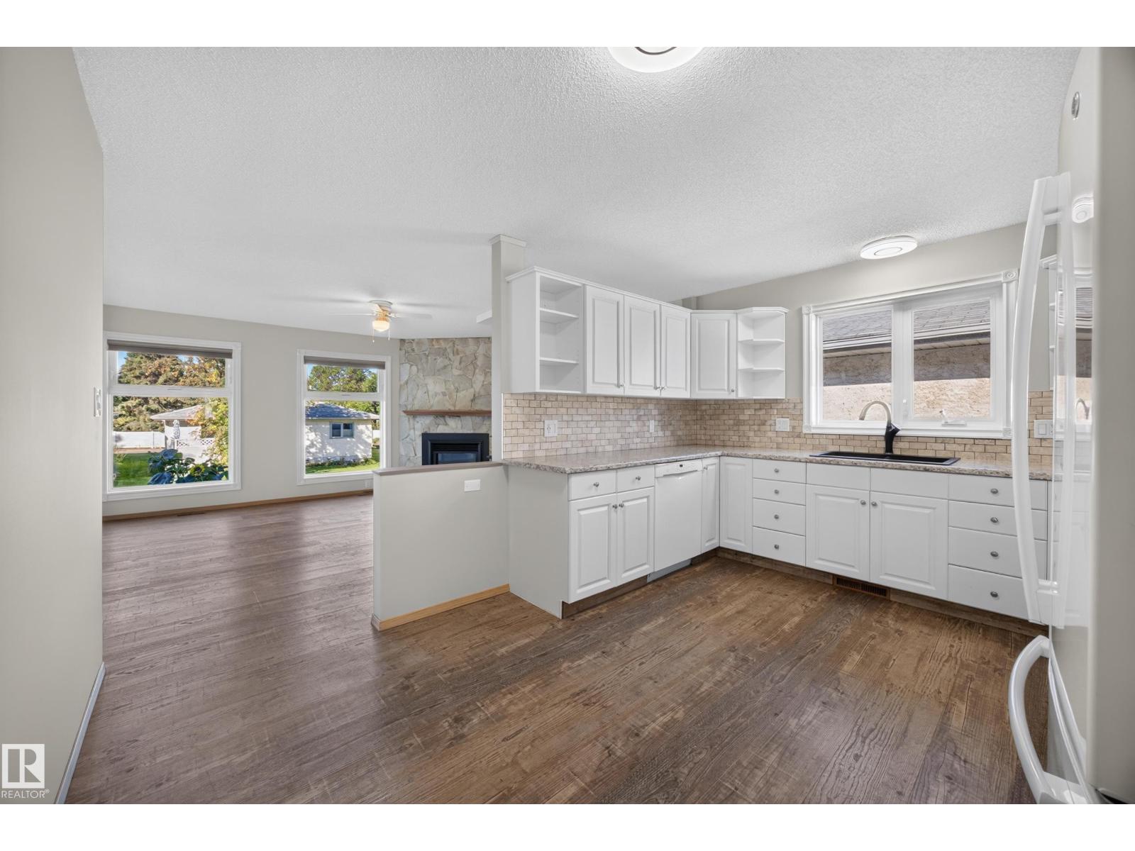 9129 Garden Rd Property Photo 11