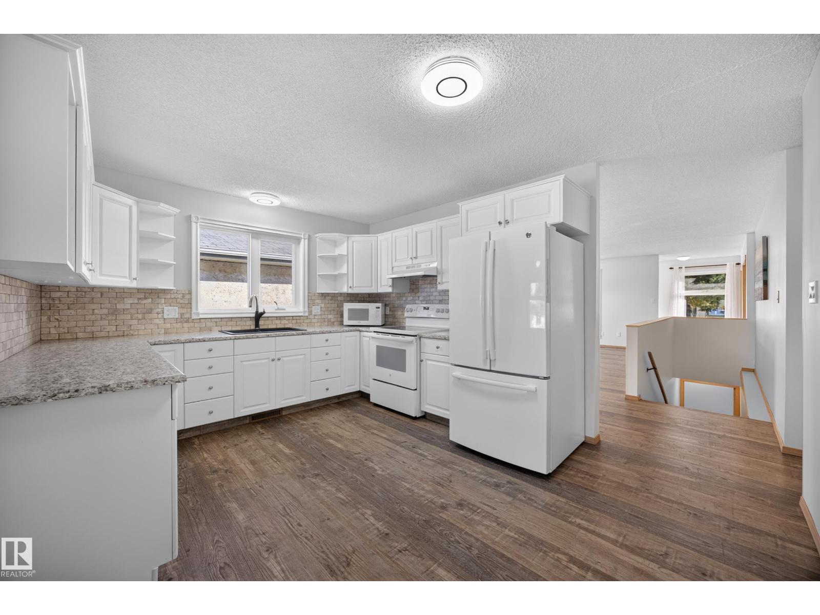 9129 Garden Rd Property Photo 12