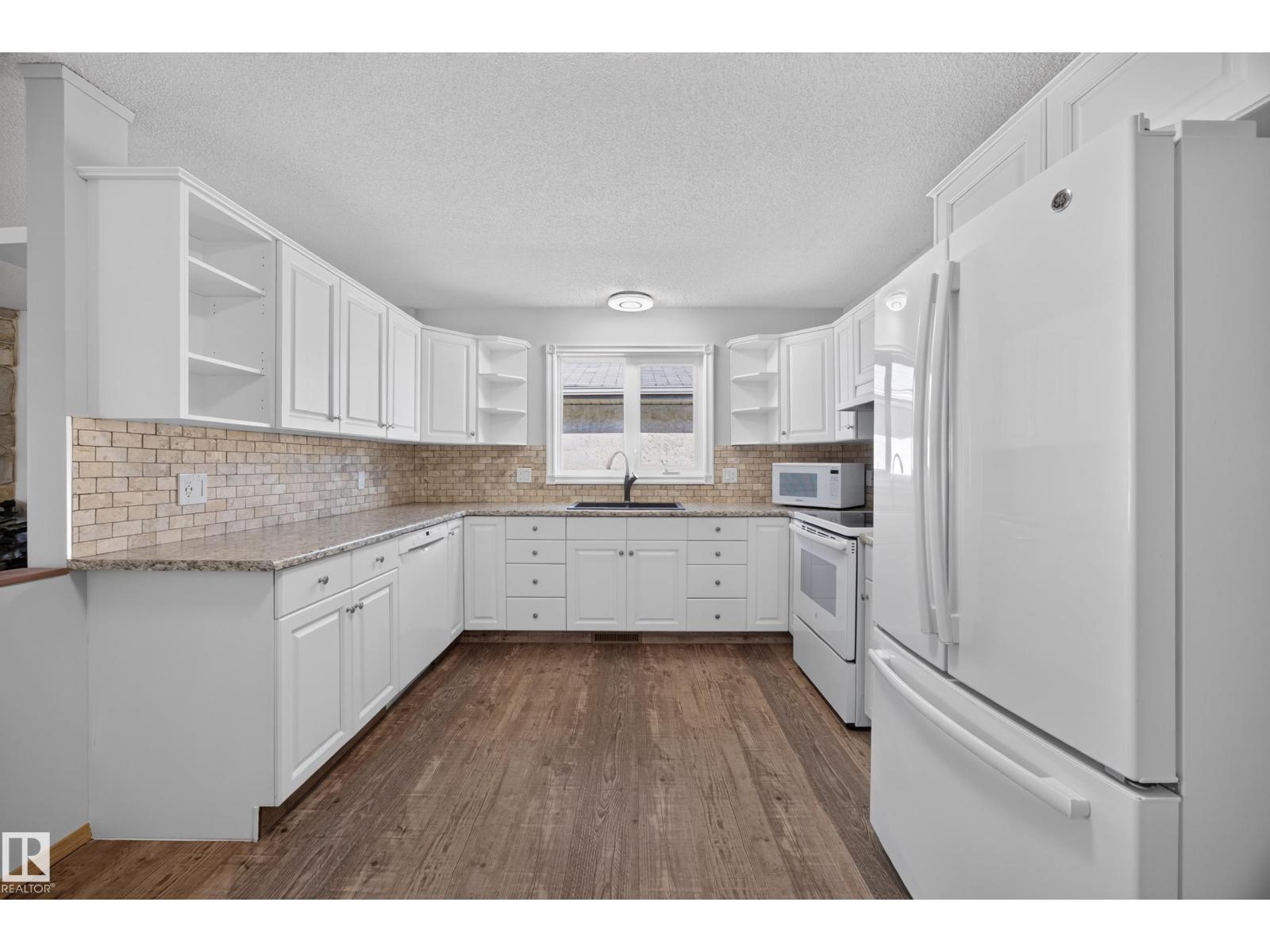 9129 Garden Rd Property Photo 13