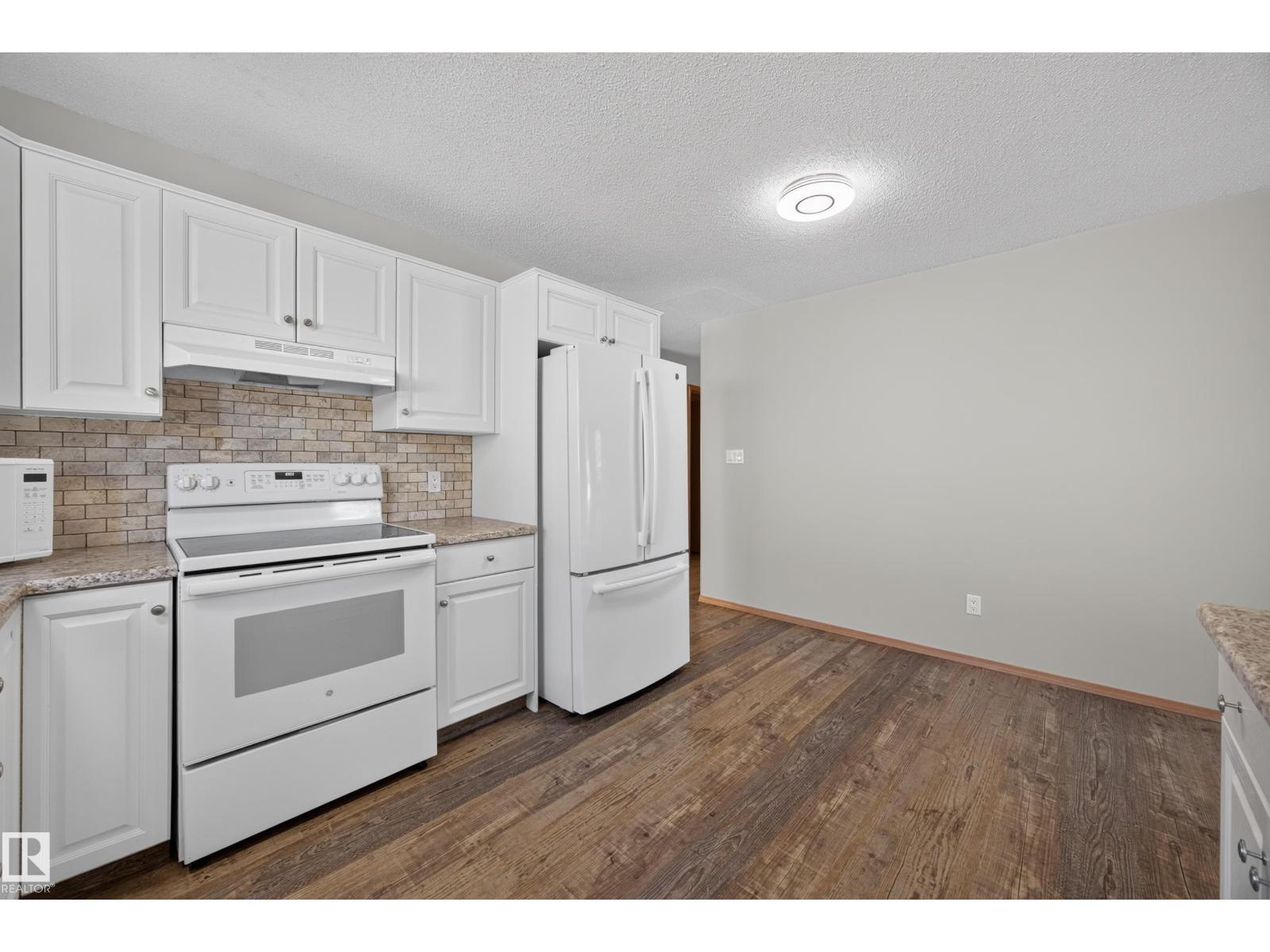 9129 Garden Rd Property Photo 14