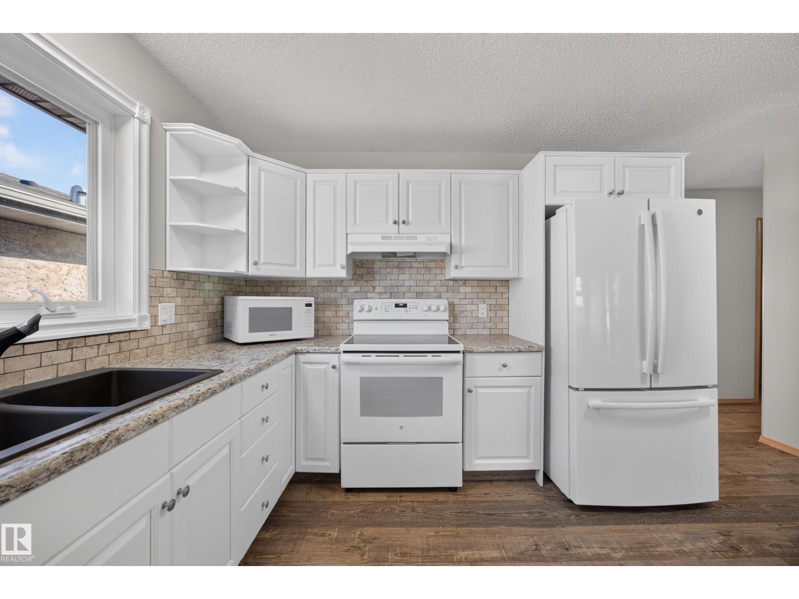 9129 Garden Rd Property Photo 16