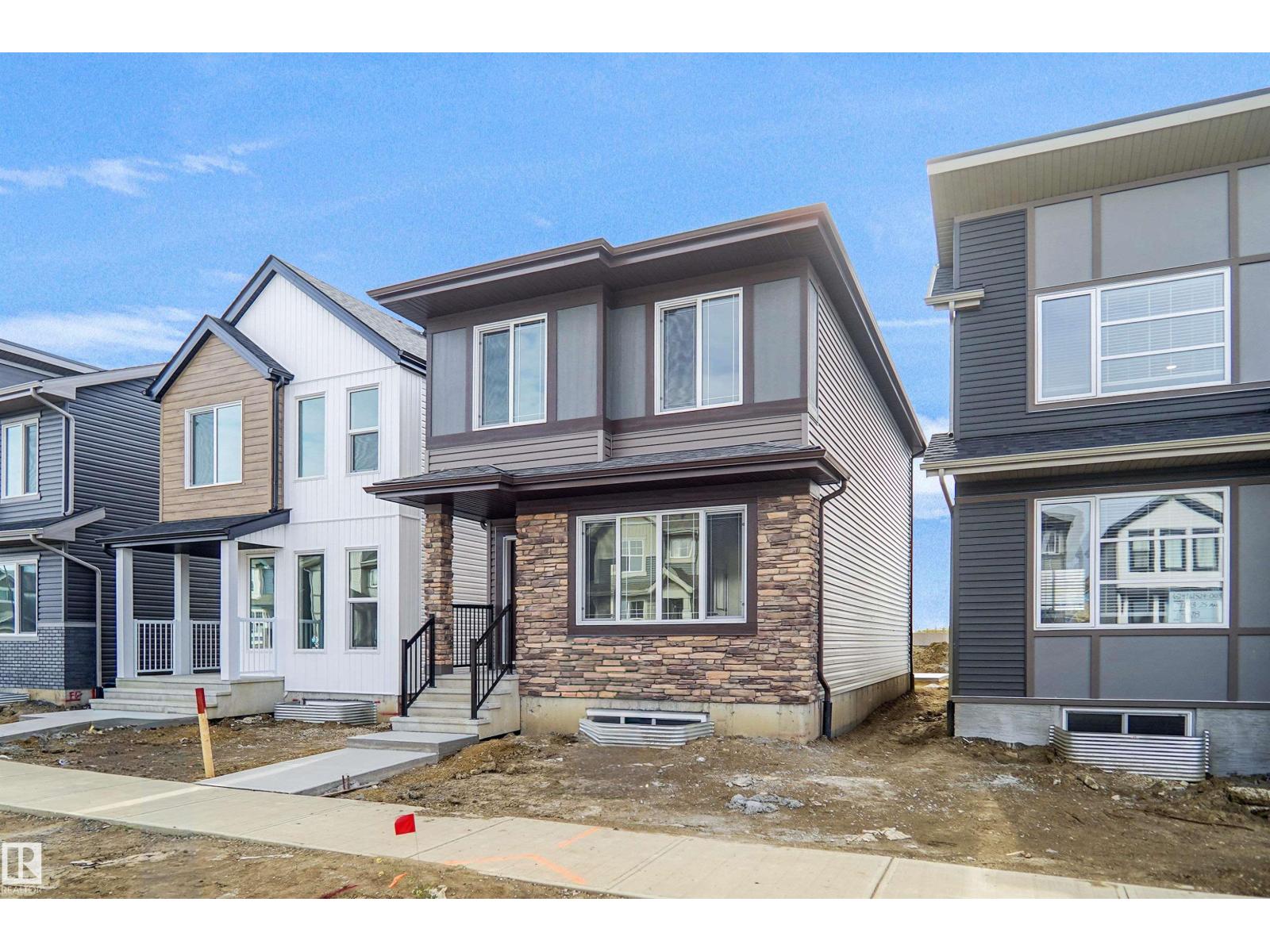 21139 25 Av Nw Property Photo 2