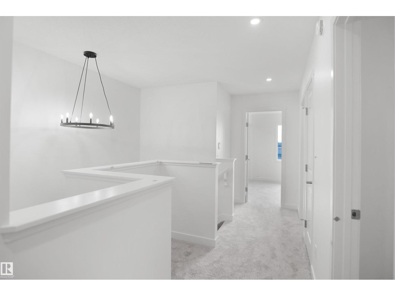 21139 25 Av Nw Property Photo 18