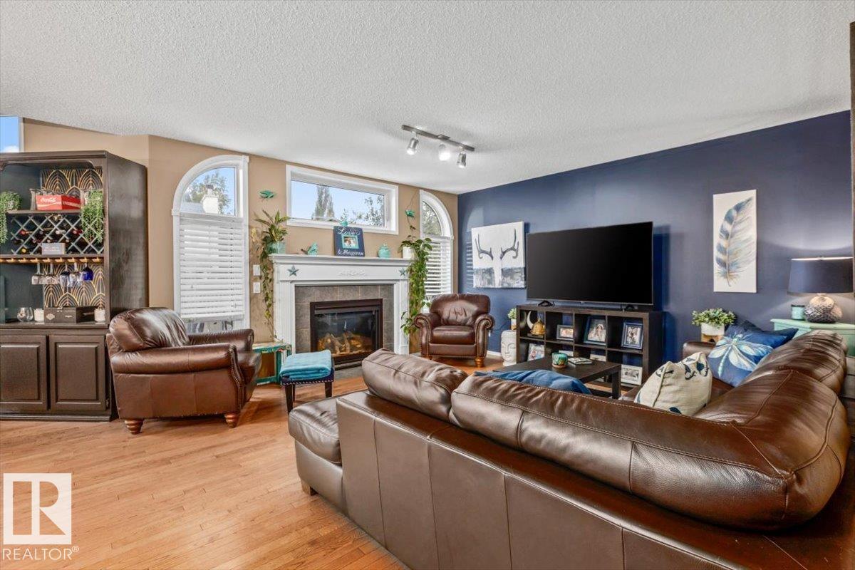 184 Foxboro Pl Property Photo 13