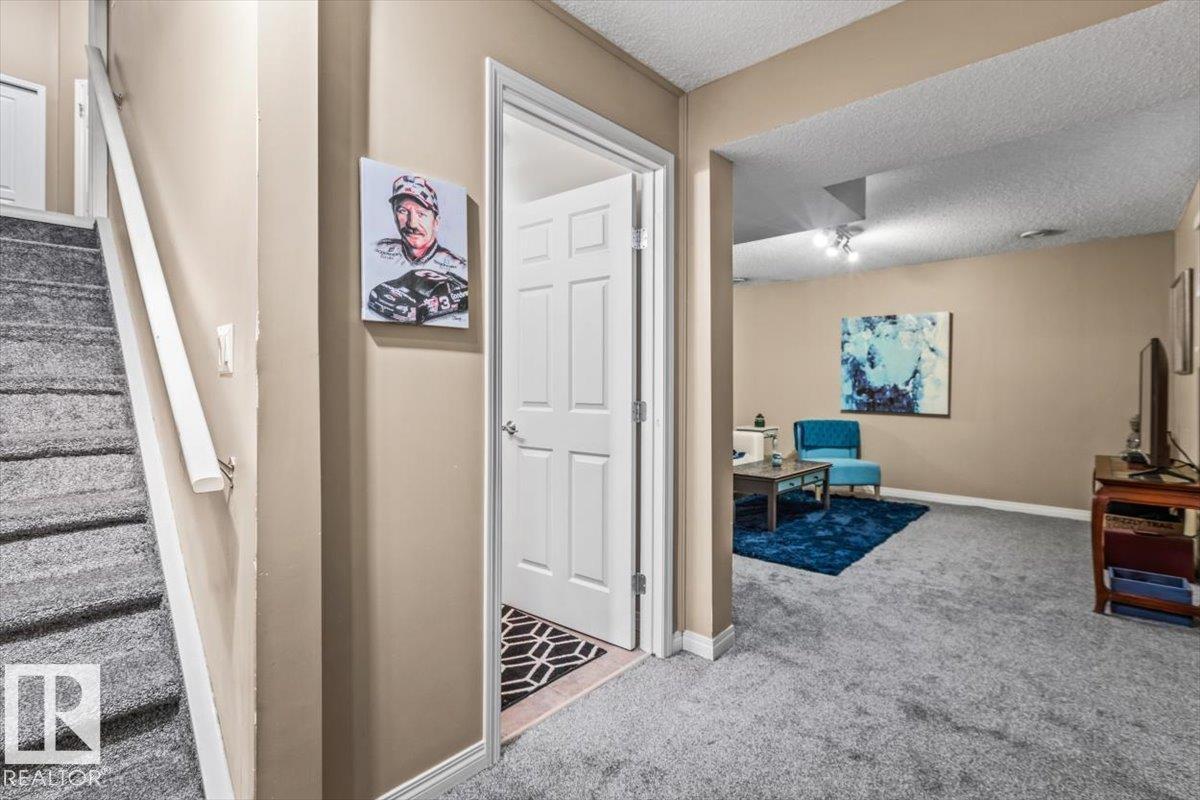 184 Foxboro Pl Property Photo 31