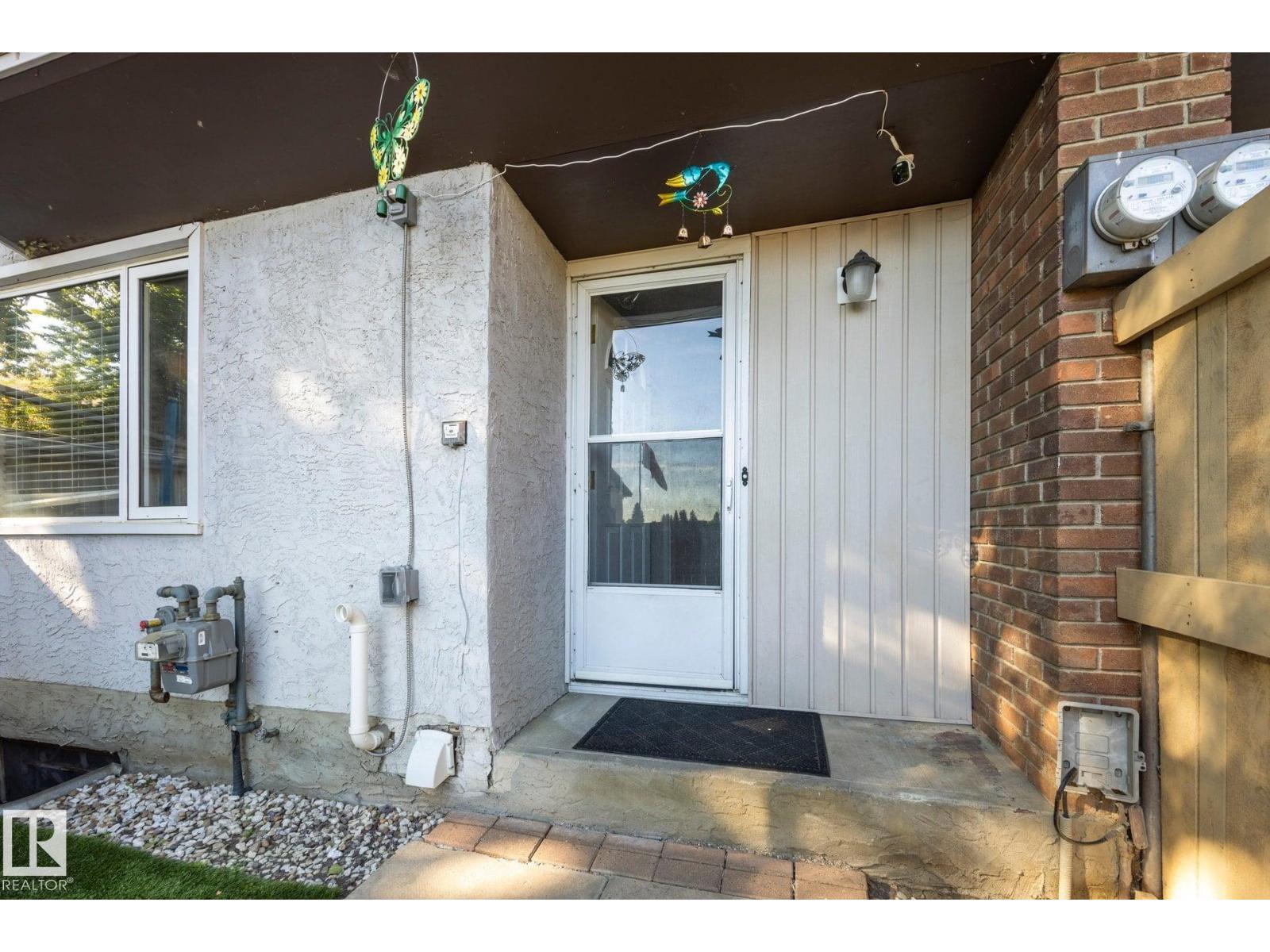 #2 14120 80 St Nw Property Photo 4