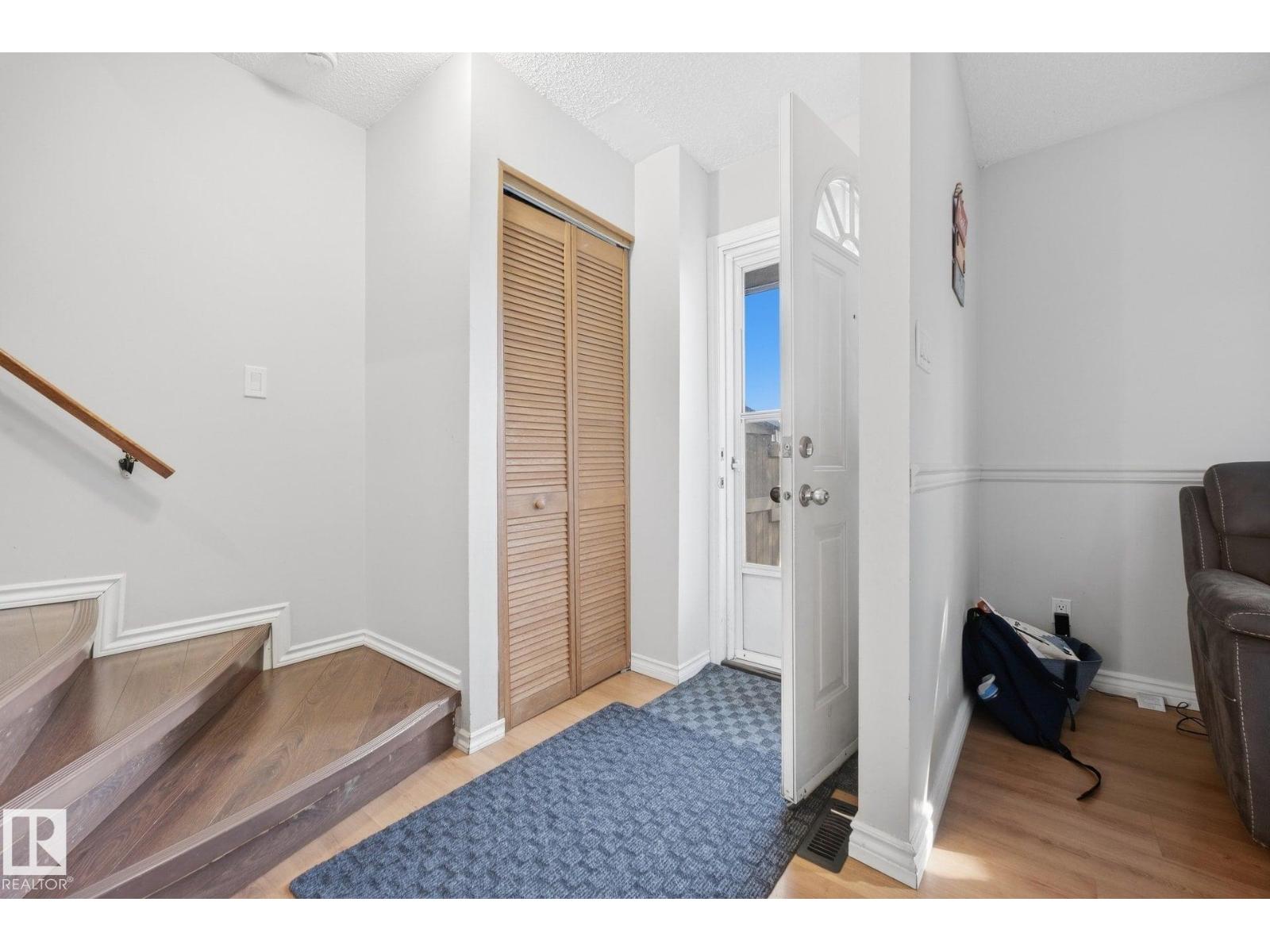 #2 14120 80 St Nw Property Photo 6