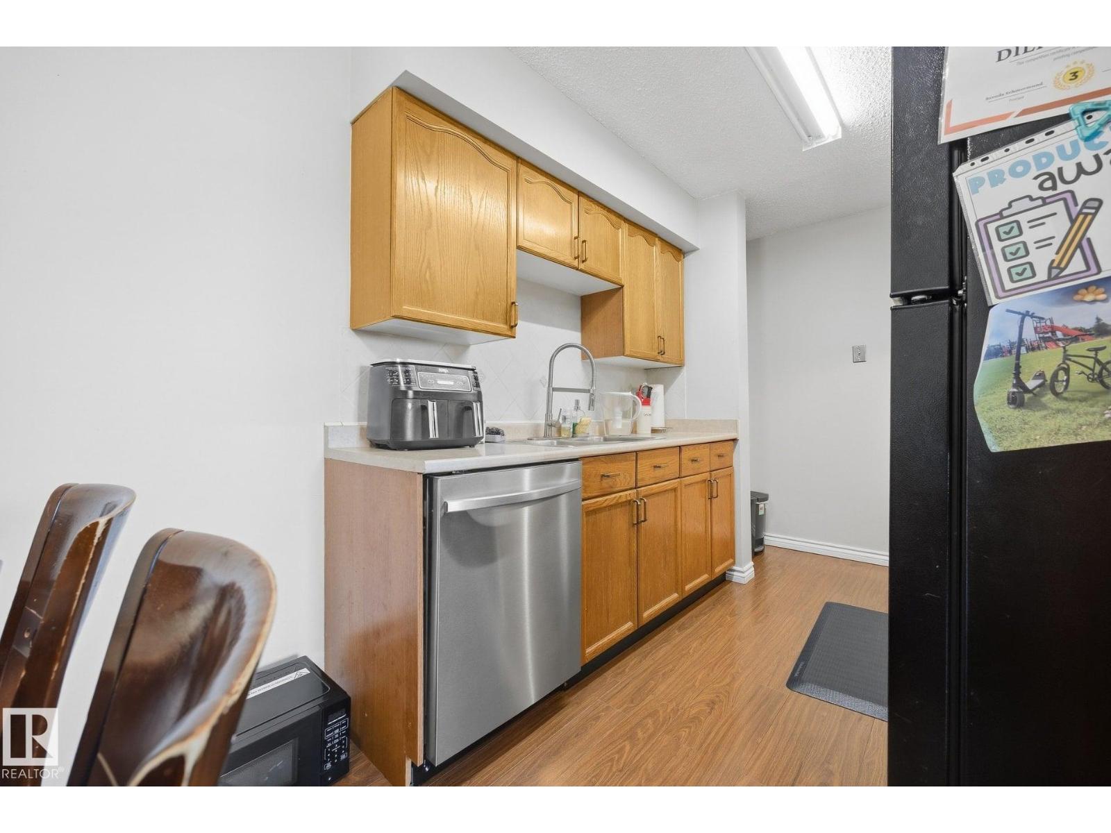 #2 14120 80 St Nw Property Photo 11