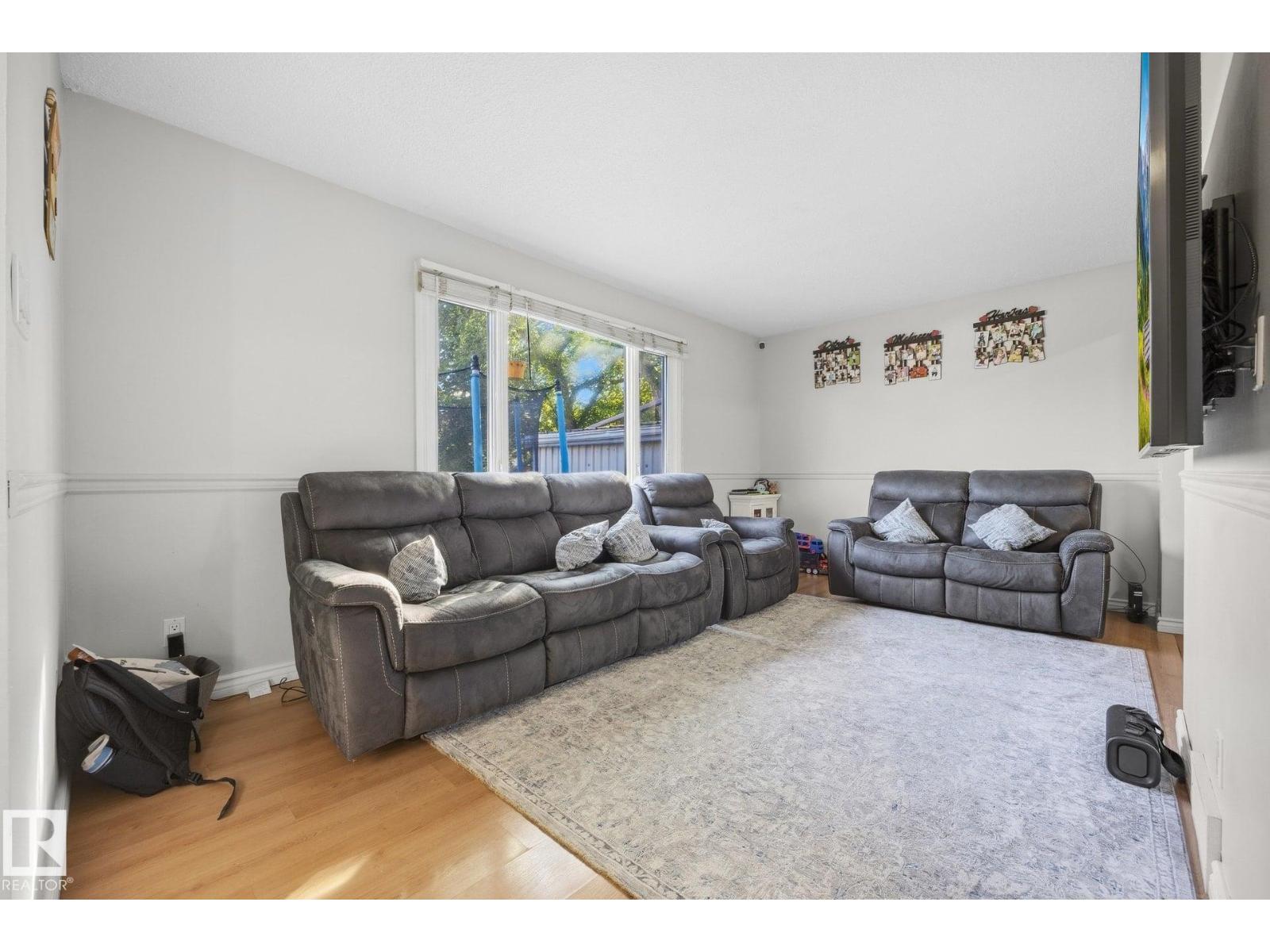 #2 14120 80 St Nw Property Photo 13