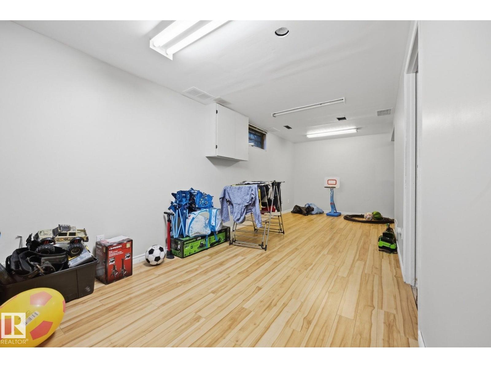 #2 14120 80 St Nw Property Photo 16