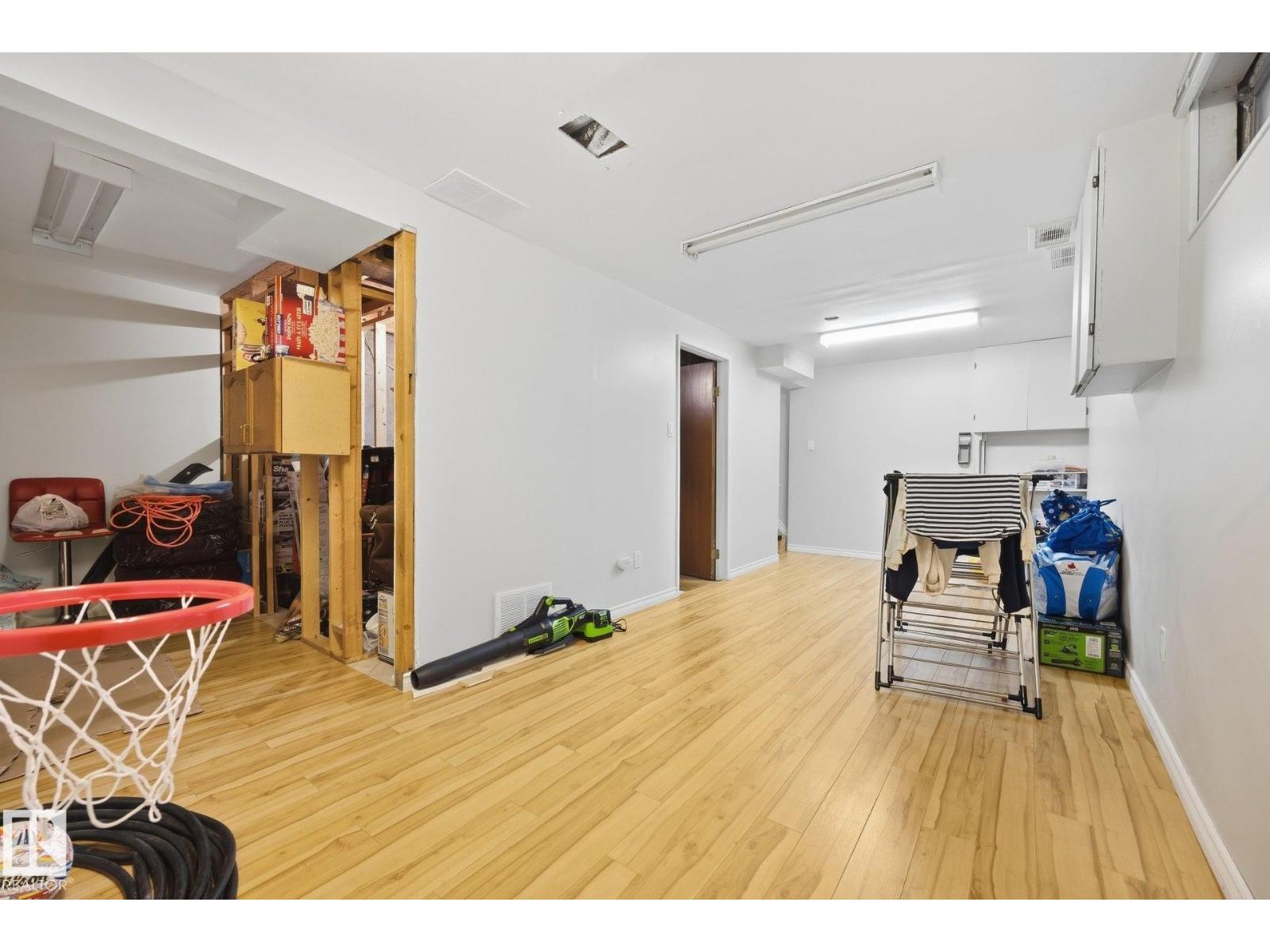 #2 14120 80 St Nw Property Photo 17
