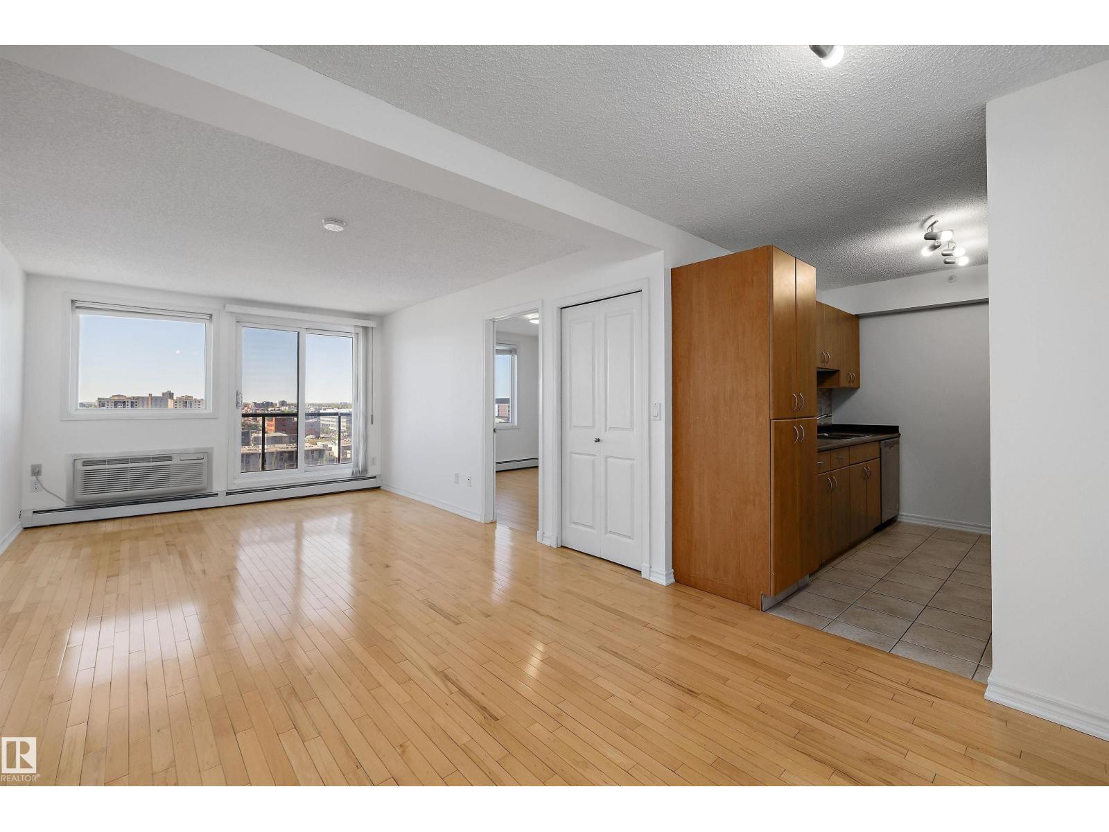 #1205 10303 105 St Nw Property Photo 9