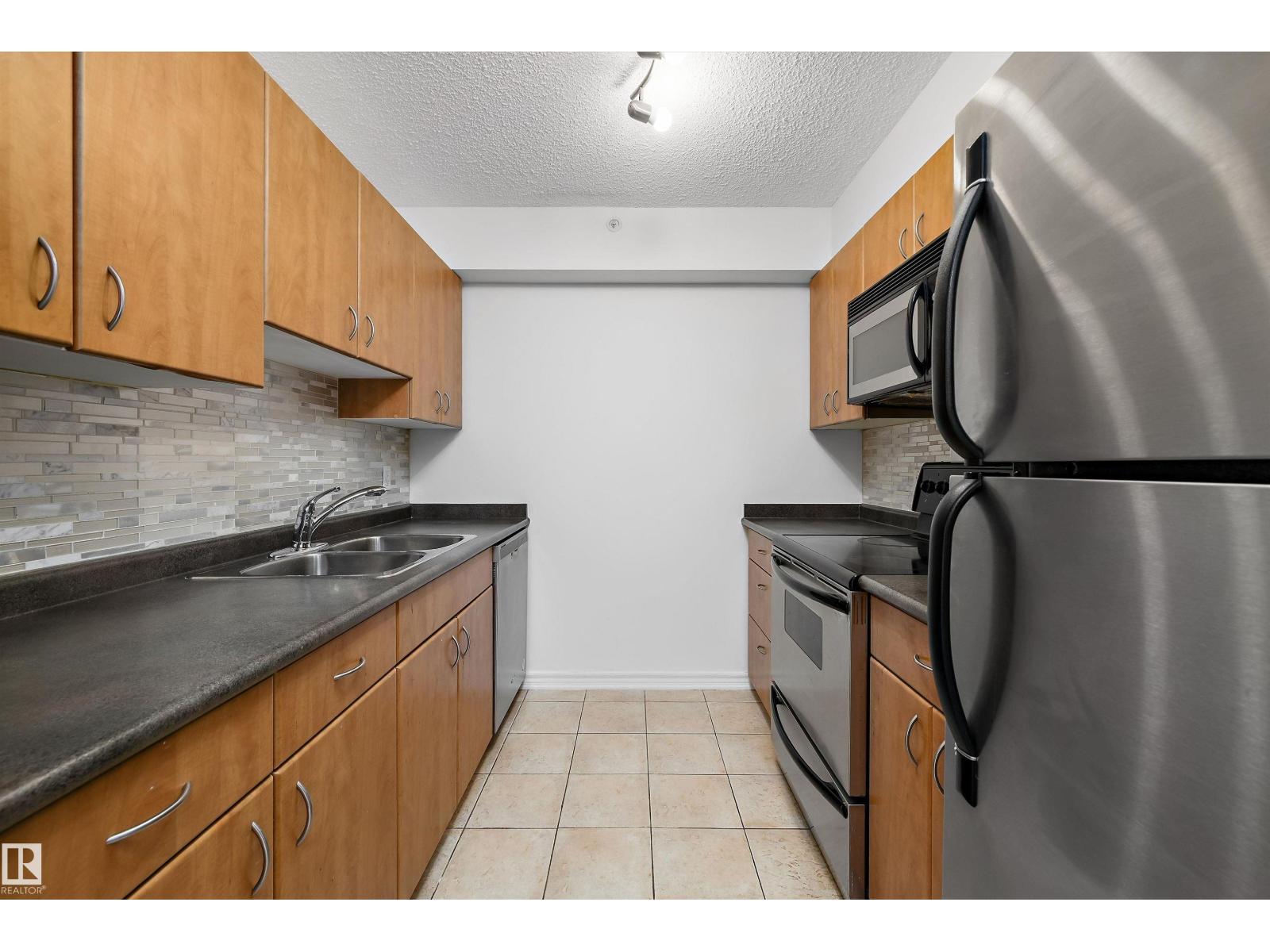 #1205 10303 105 St Nw Property Photo 11