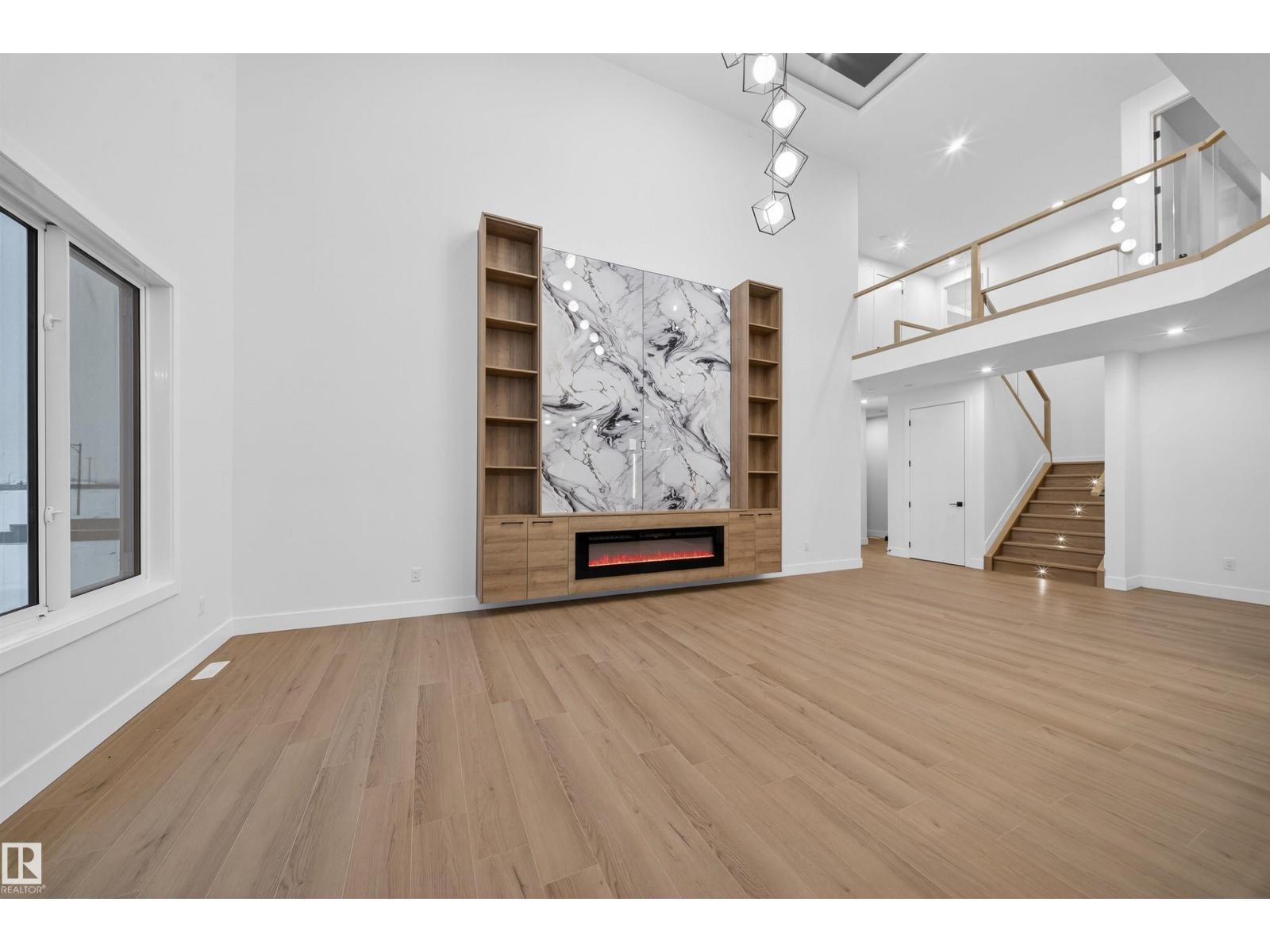 5922 19 St Property Photo 11
